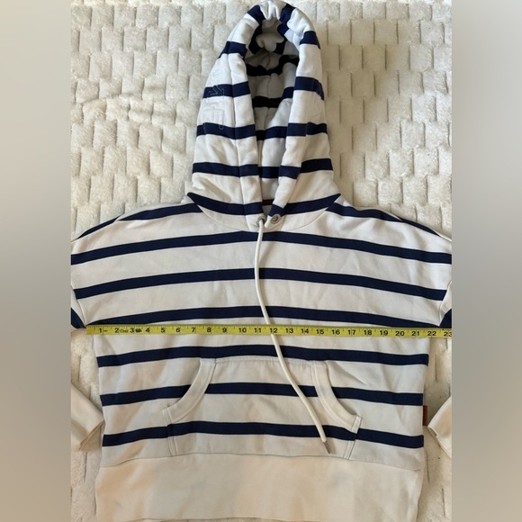Wanakome Layna Women’s Cropped Hoodie XS White Navy Stripe Kangaroo Pocket - Picture 5 of 8